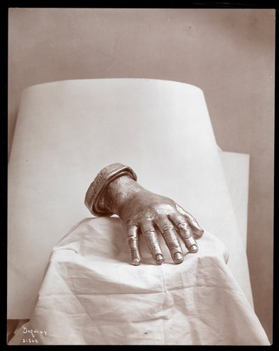 Bronzeguss der rechten Hand von Arthur Rubinstein, 1906 von Byron Company